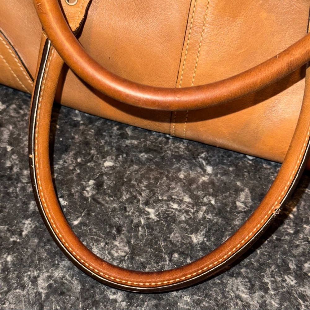 Coach Pre-owned Brown Hamptons Leather Purse - Picture 13 of 16